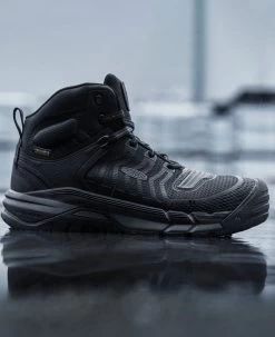 Keen Men's Kansas City Waterproof Mid (Carbon-Fiber Toe) | Black/Gun Metal 15 Keen Men's Kansas City Waterproof Mid (Carbon-Fiber Toe) | Black/Gun Metal -Keen 1025695 PDP RightImage
