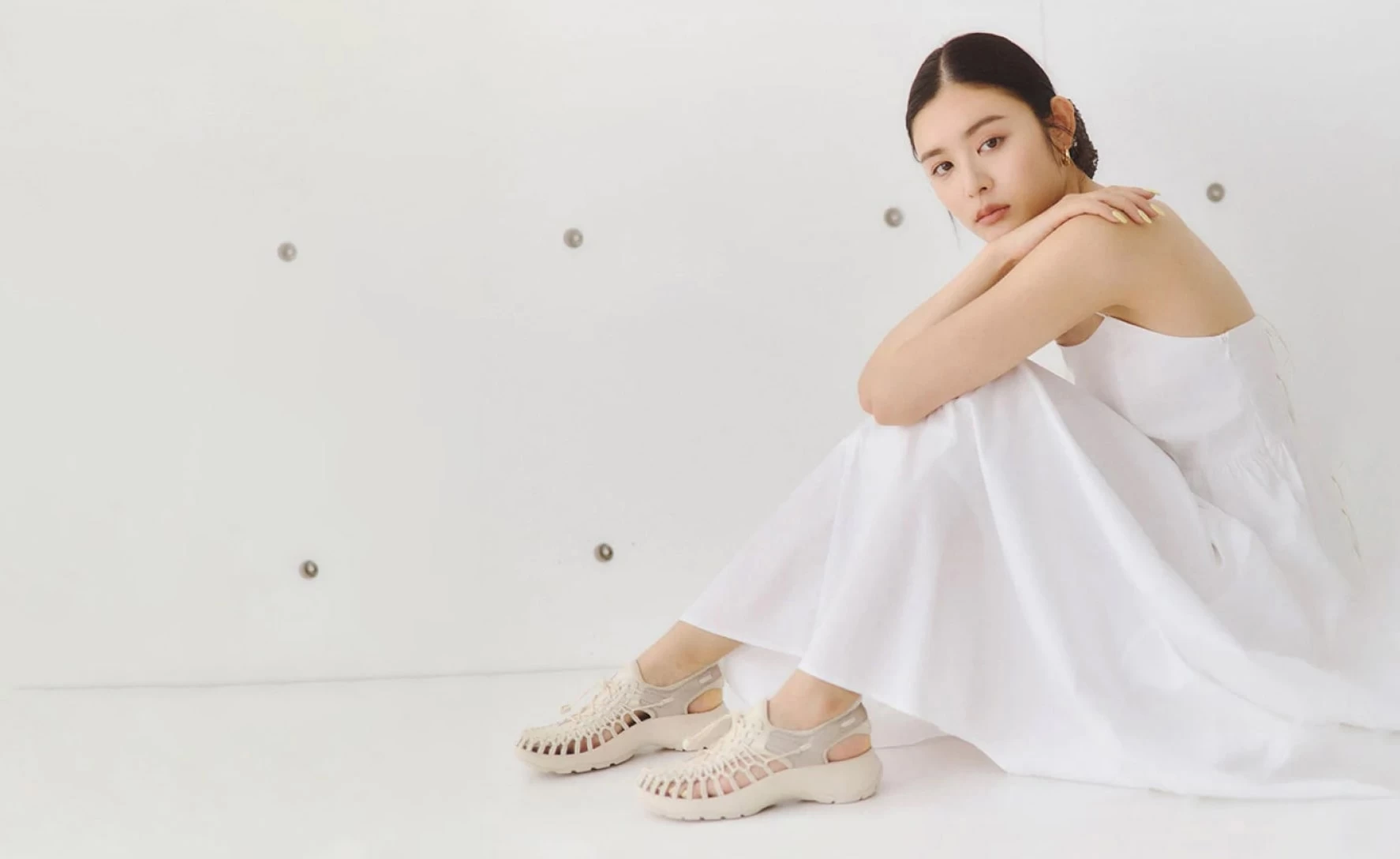 Keen Women's UNEEK Astoria Sandal X SNIDEL | Birch/Plaza Taupe 10 Keen Women's UNEEK Astoria Sandal X SNIDEL | Birch/Plaza Taupe - Image 8