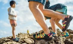 Keen Men's Newport Retro | Original Tie Dye -Keen M1018804 1