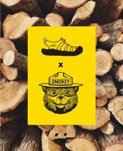 Keen Men's Newport Retro X Smokey Bear | Smokey Bear/Military Olive 18 Keen Men's Newport Retro X Smokey Bear | Smokey Bear/Military Olive -Keen M W Newport Smokey Lifestyle Single Left