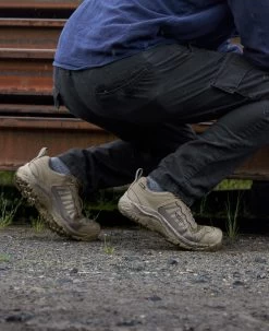 Keen Men's Reno KBF Waterproof (Carbon-Fiber Toe) | Brindle/Morel -Keen SDD 506 PDP Reno 1027106 Right Image