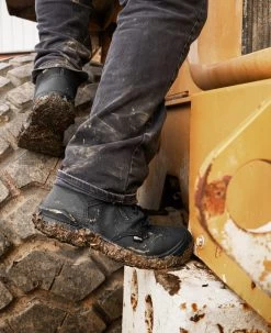 Keen Men's Independence 6" Waterproof Boot (Carbon-Fiber Toe) | Black/Black -Keen SDD 583 Independence 1026486 Right Image