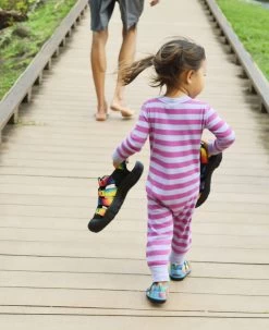 Keen Toddlers' Seacamp II CNX | Racing Red/Gargoyle -Keen TotsSeacampLifestyleSingleRight 84503e35 58be 45af b8dd 4fa1b47b17e3