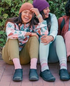 Keen Women's Howser III Slide | Light Gray Wool/Vapor -Keen WHowserIIISlideLifestylePDPRight 95ab2fb0 bd6d 49c3 9d6e 92b5776e733d