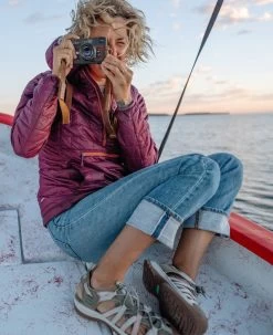 Keen Women's Whisper | Timberwolf/Tarragon -Keen WhisperLifestylePDPSingleRight