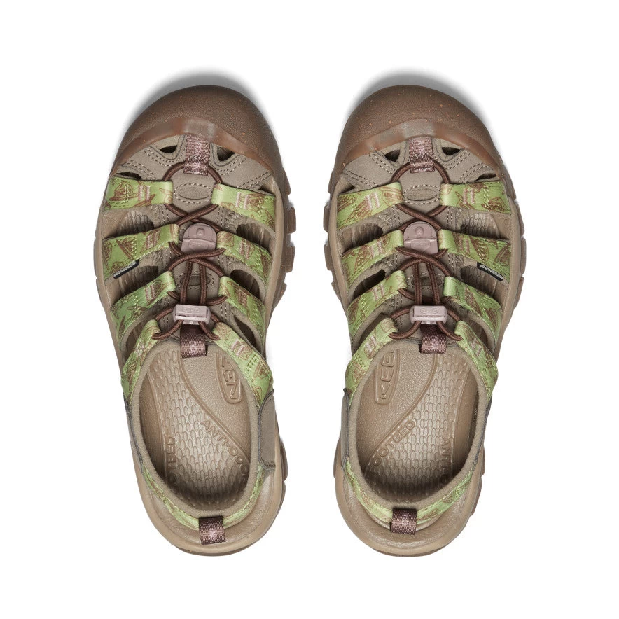 Keen Women's Newport Retro X Smokey Bear | Smokey Bear/Tarragon 5 Keen Women's Newport Retro X Smokey Bear | Smokey Bear/Tarragon - Image 3